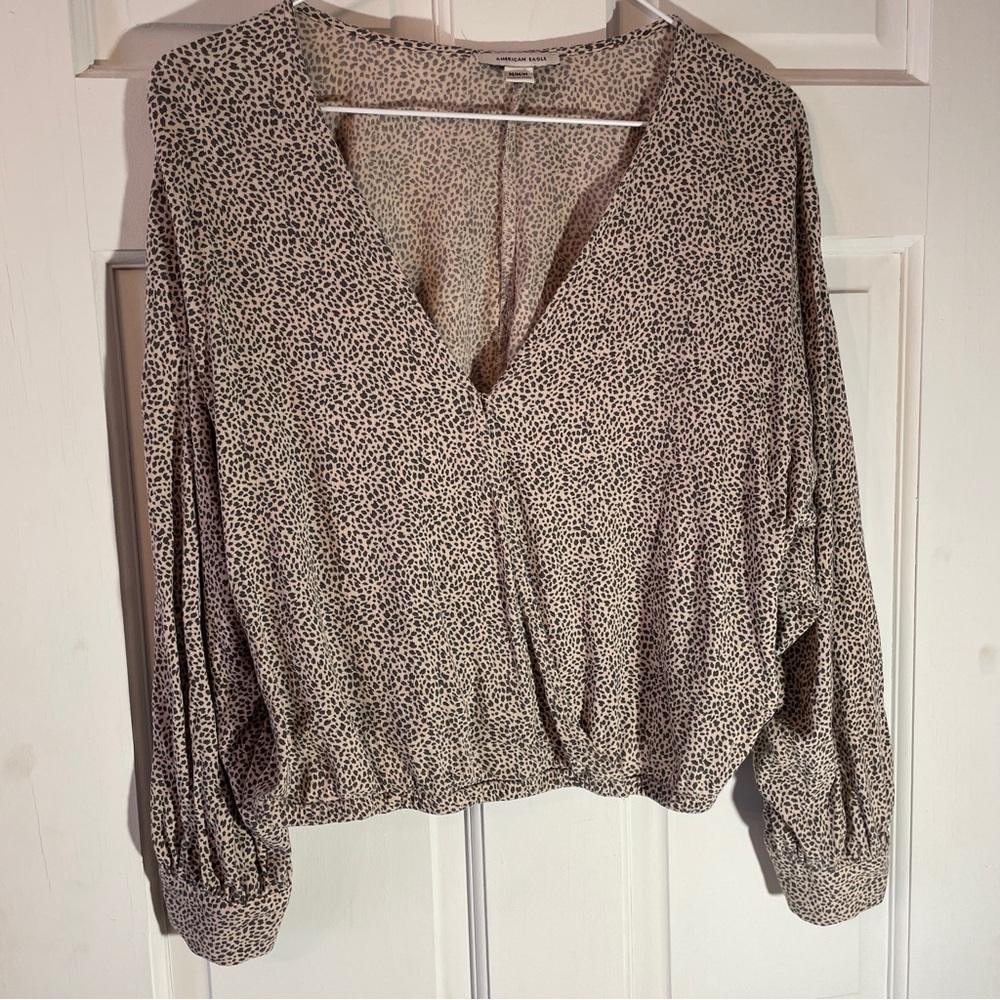 American Eagle Outfitters Gray Relaxed Crop Blouse